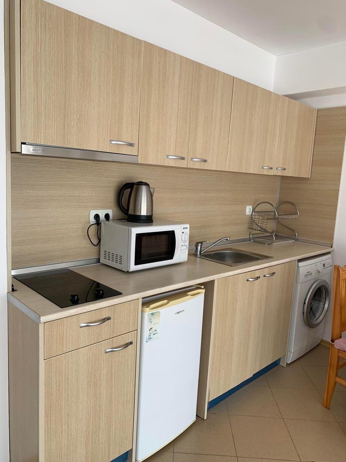 Grand Kamelia Apartments Pantai Sunny Luaran gambar