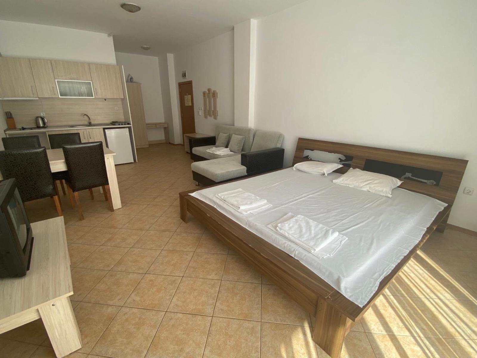 Grand Kamelia Apartments Pantai Sunny Luaran gambar