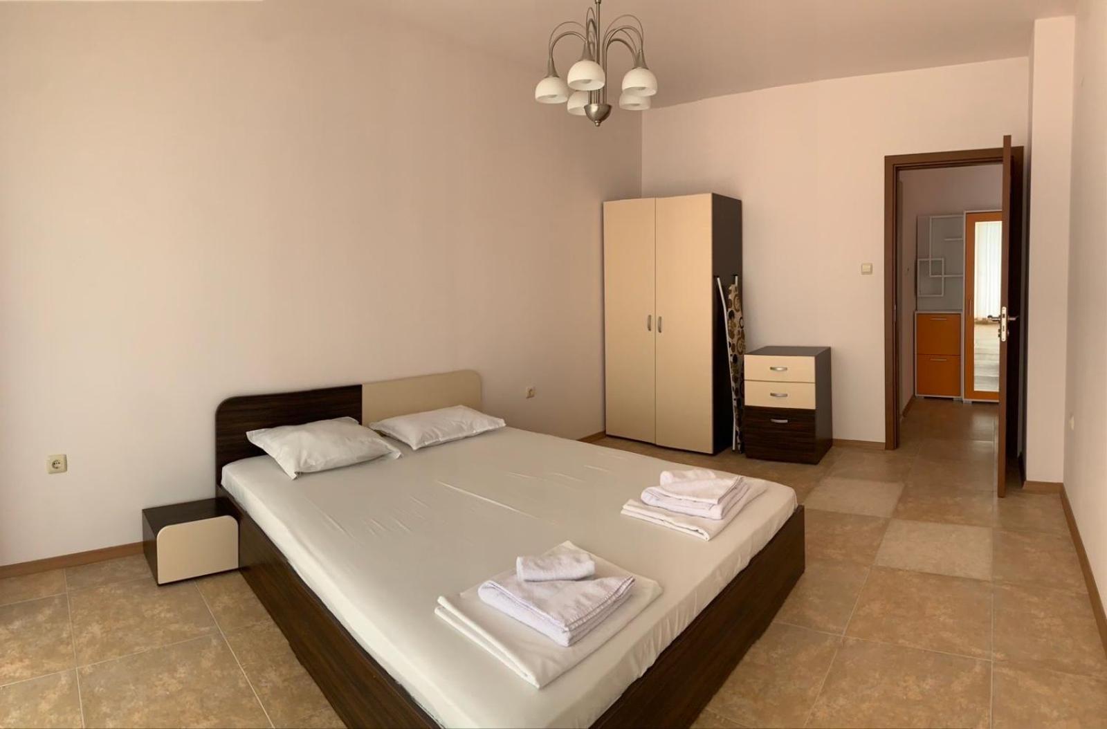 Grand Kamelia Apartments Pantai Sunny Luaran gambar